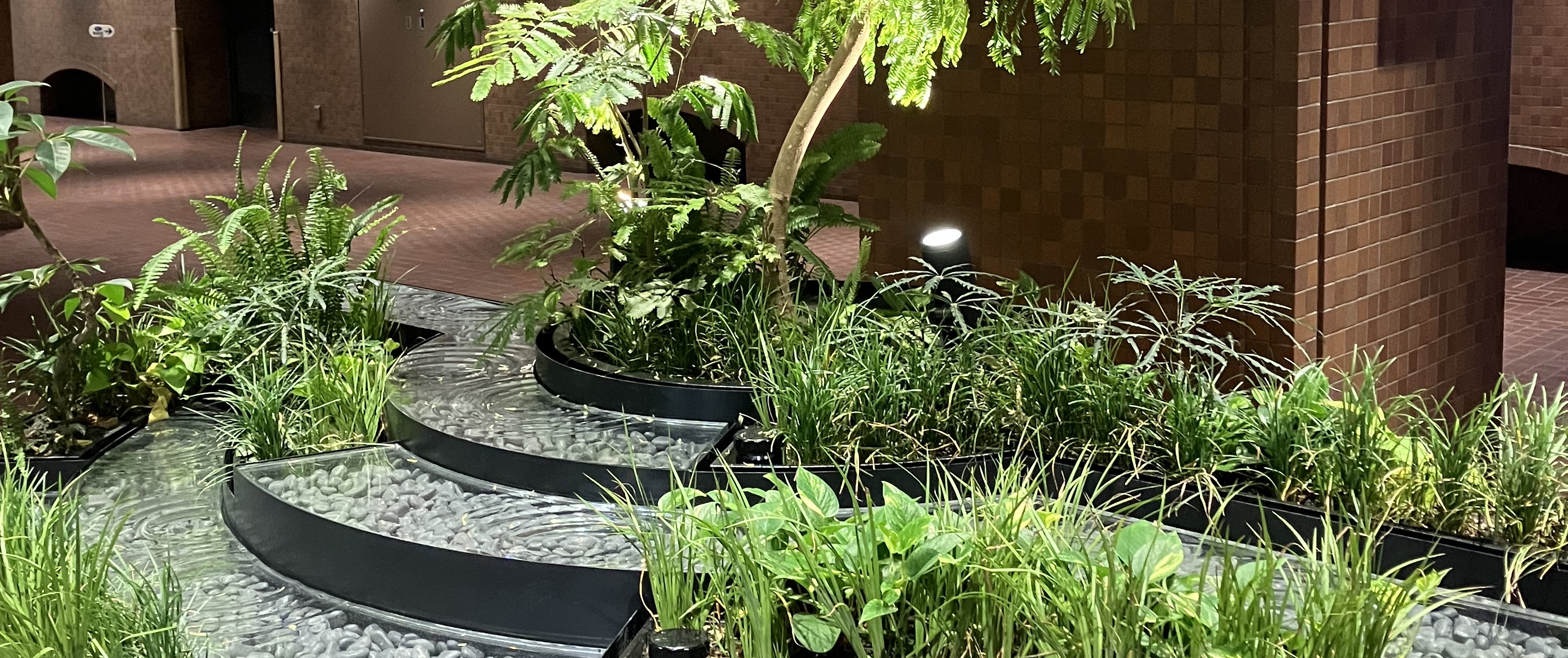 新宿センタービルB1F